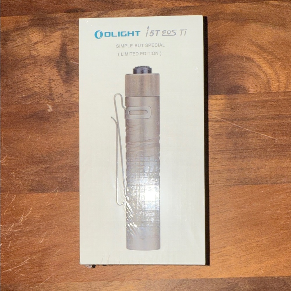 i5T EOS Ti Flashlight - Silver